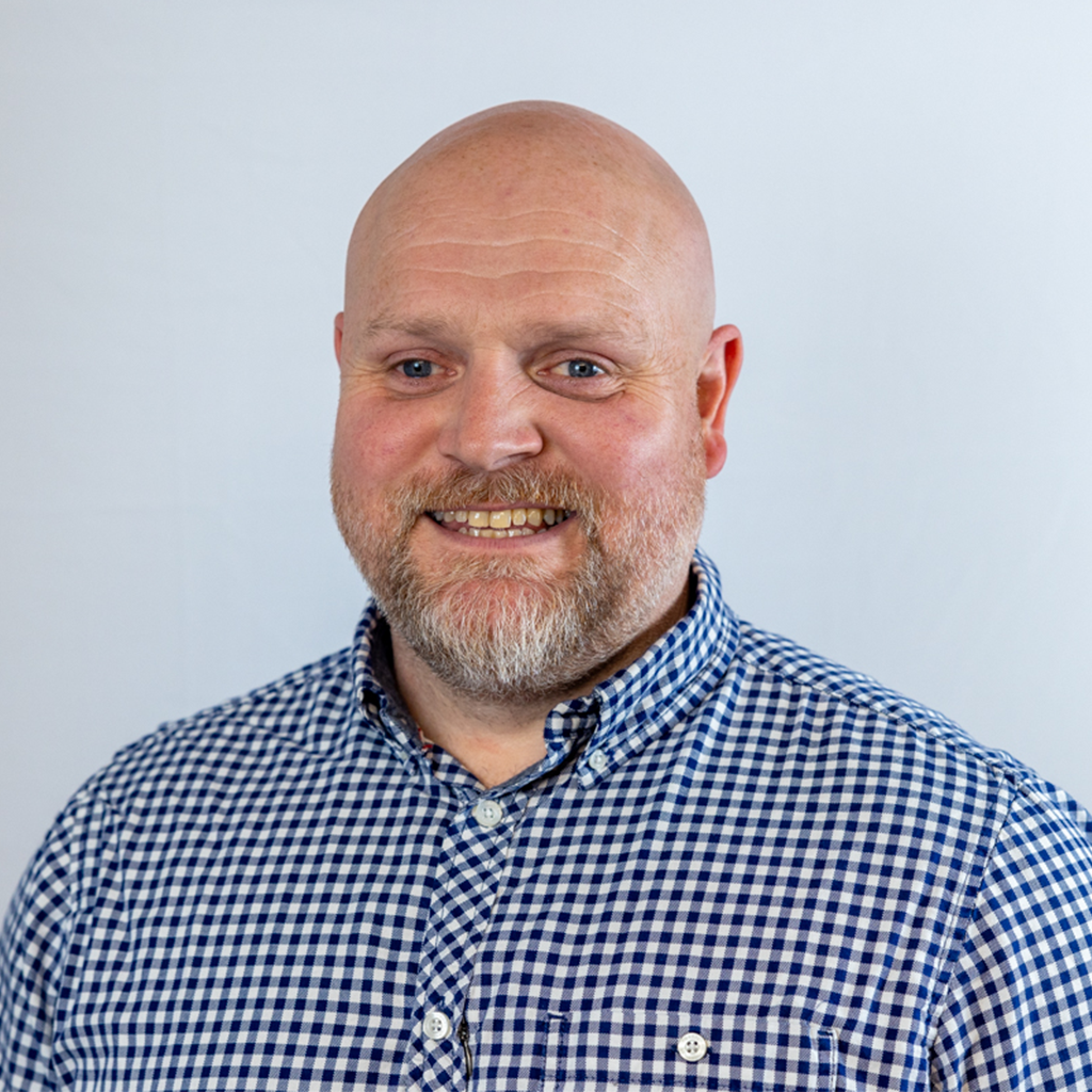 ken bell - The Management Team